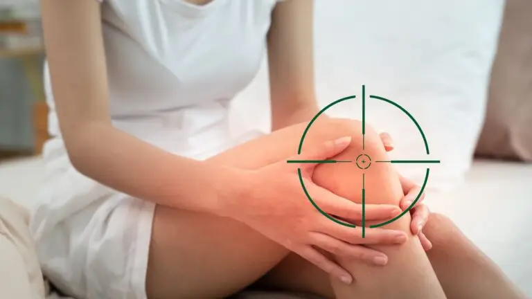 An inflamed knee with a target for where ozone therapy would help.